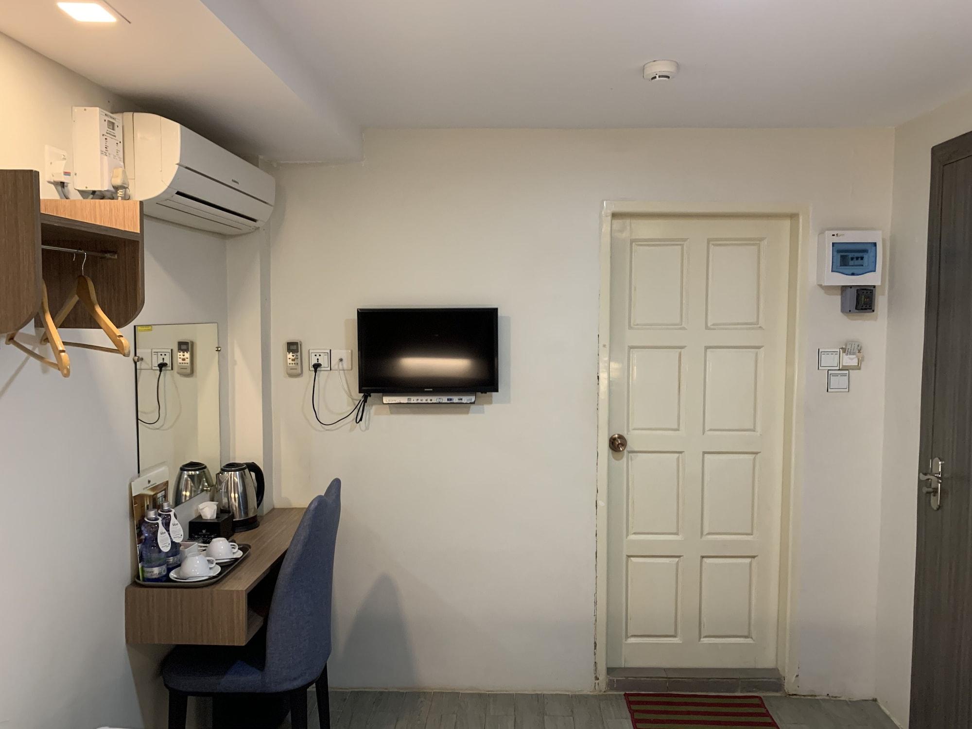 The Vibe Inn Янгон Екстериор снимка