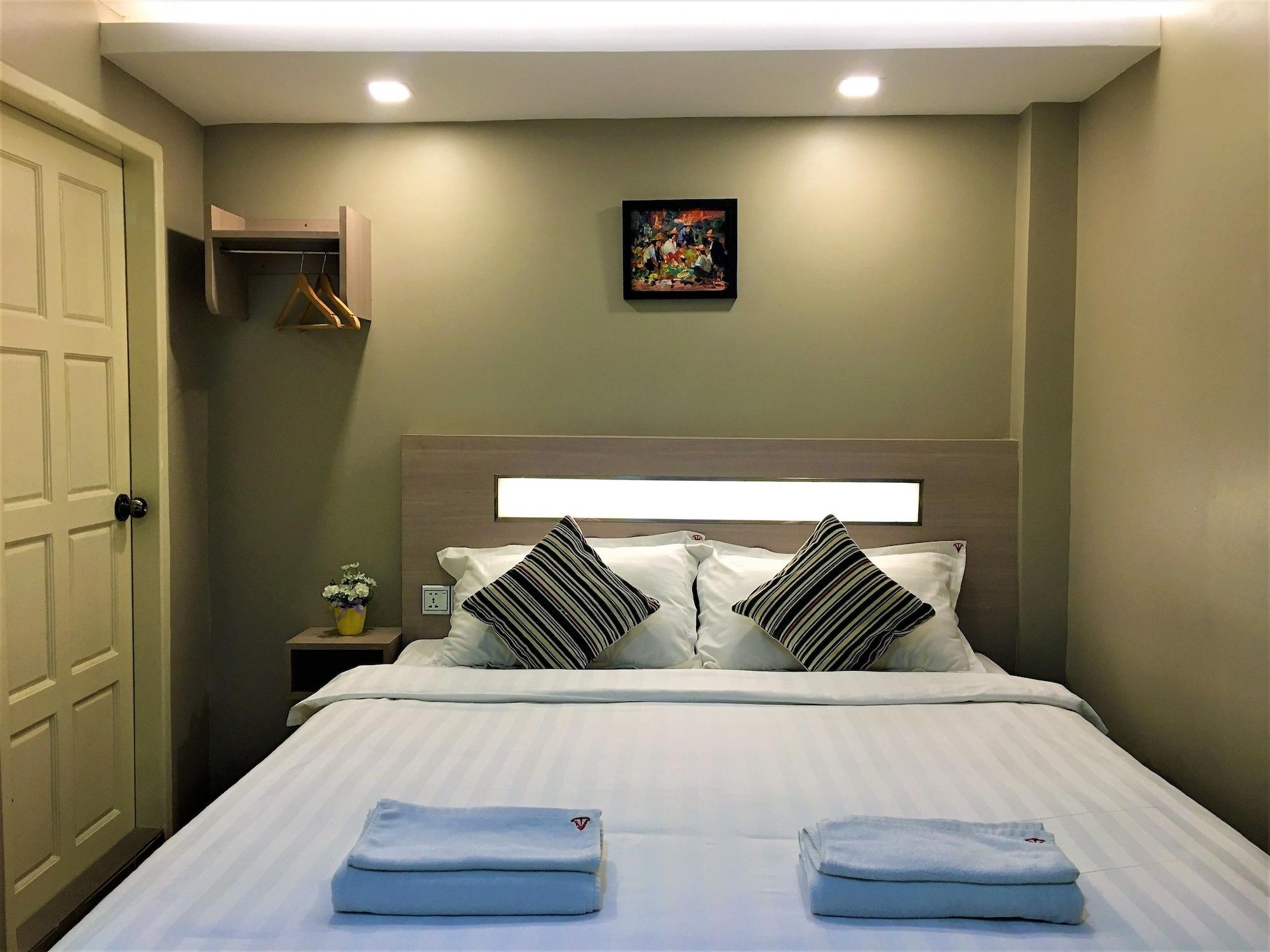 The Vibe Inn Янгон Екстериор снимка