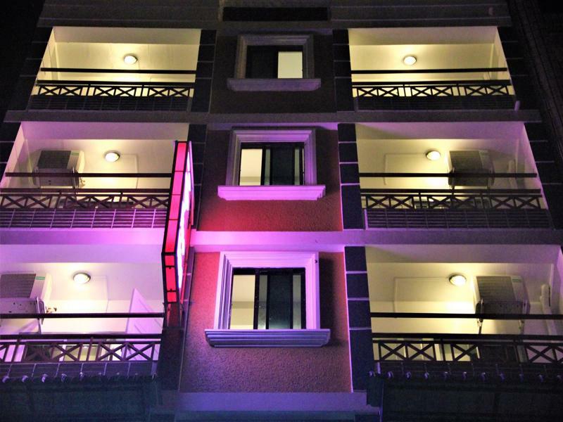 The Vibe Inn Янгон Екстериор снимка